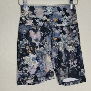 Adidas Women's Studio Short Tights Blue Tint / Carbon / Print Women's Size Small